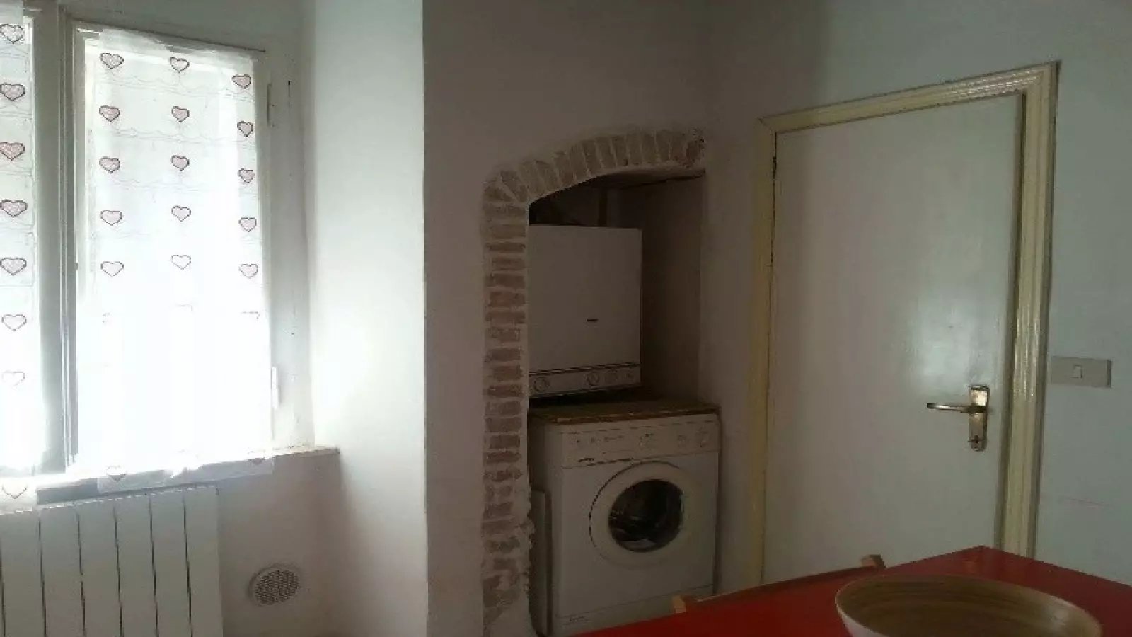 Appartement à louer, 1m², Pérouse