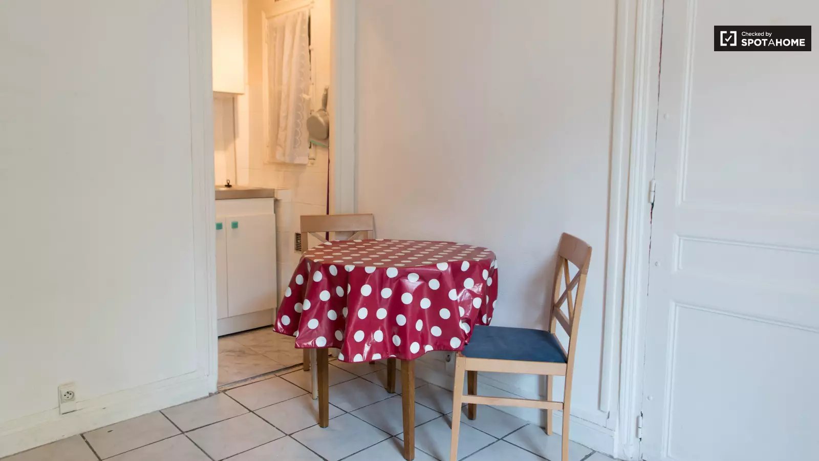 Appartement à louer, 22m², Paris 19ème