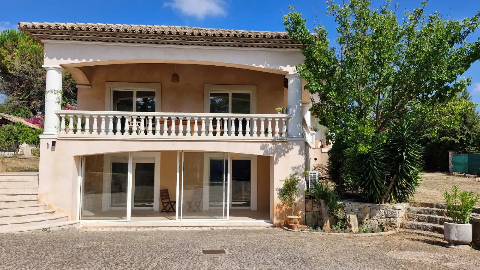 Appartement à louer, 180m², Biot