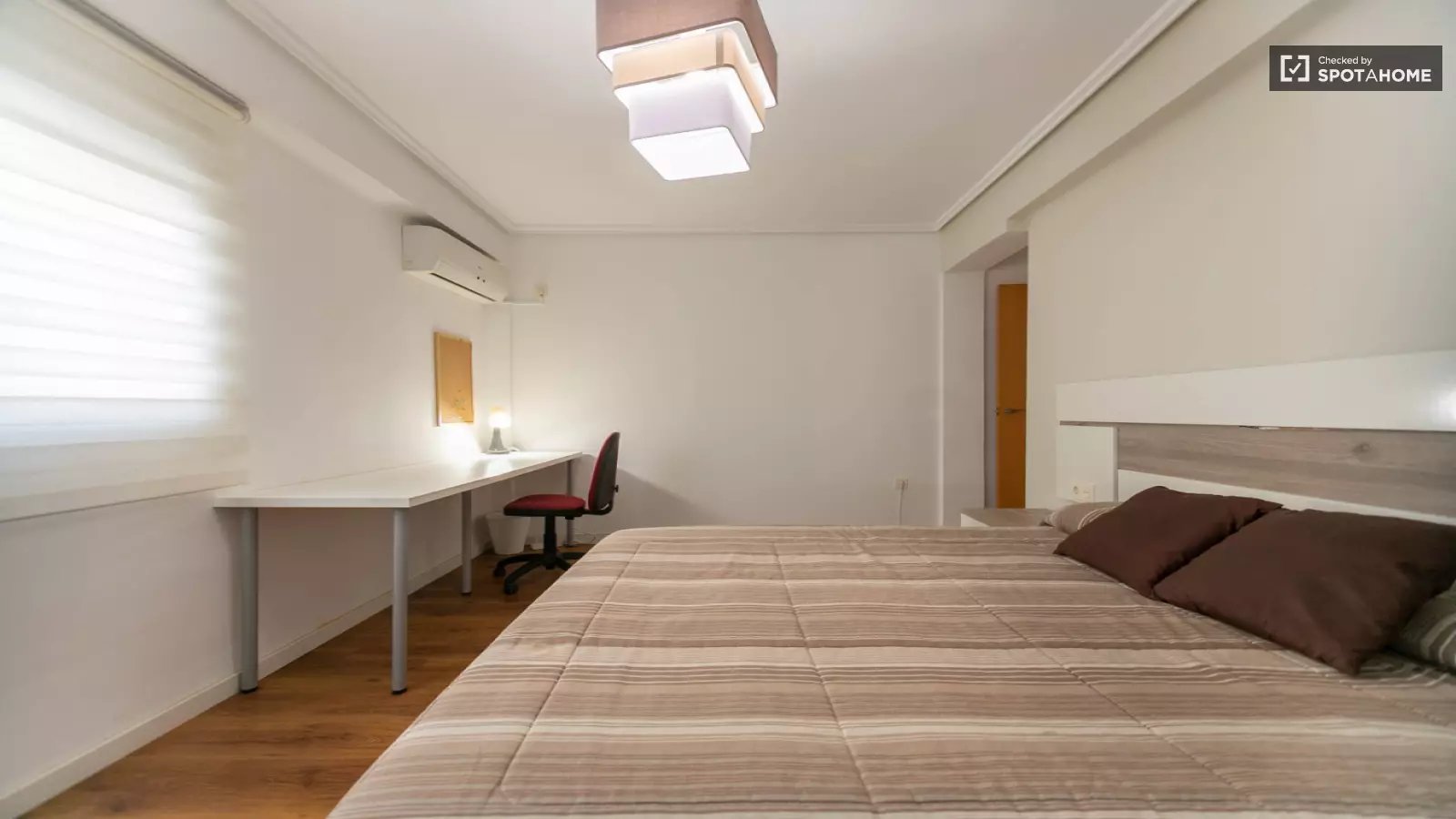 Maison à louer, 90m², Béduer