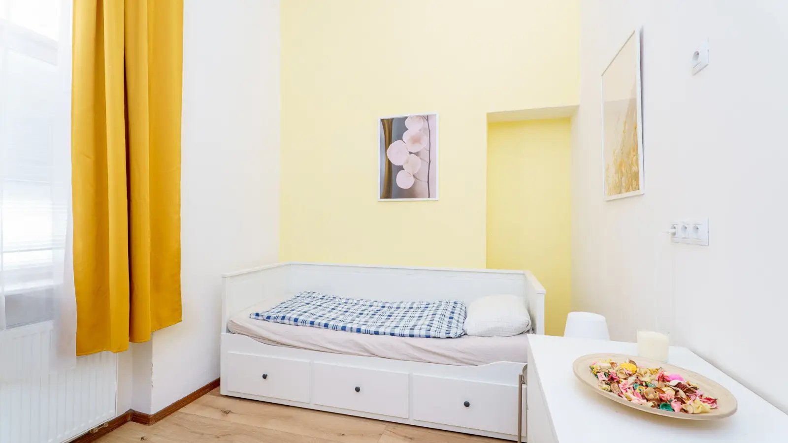 Maison à louer, NaNm², Le Monastère