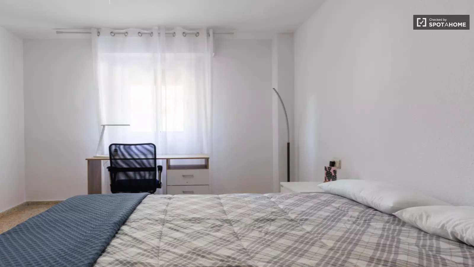 Maison à louer, NaNm², Béduer