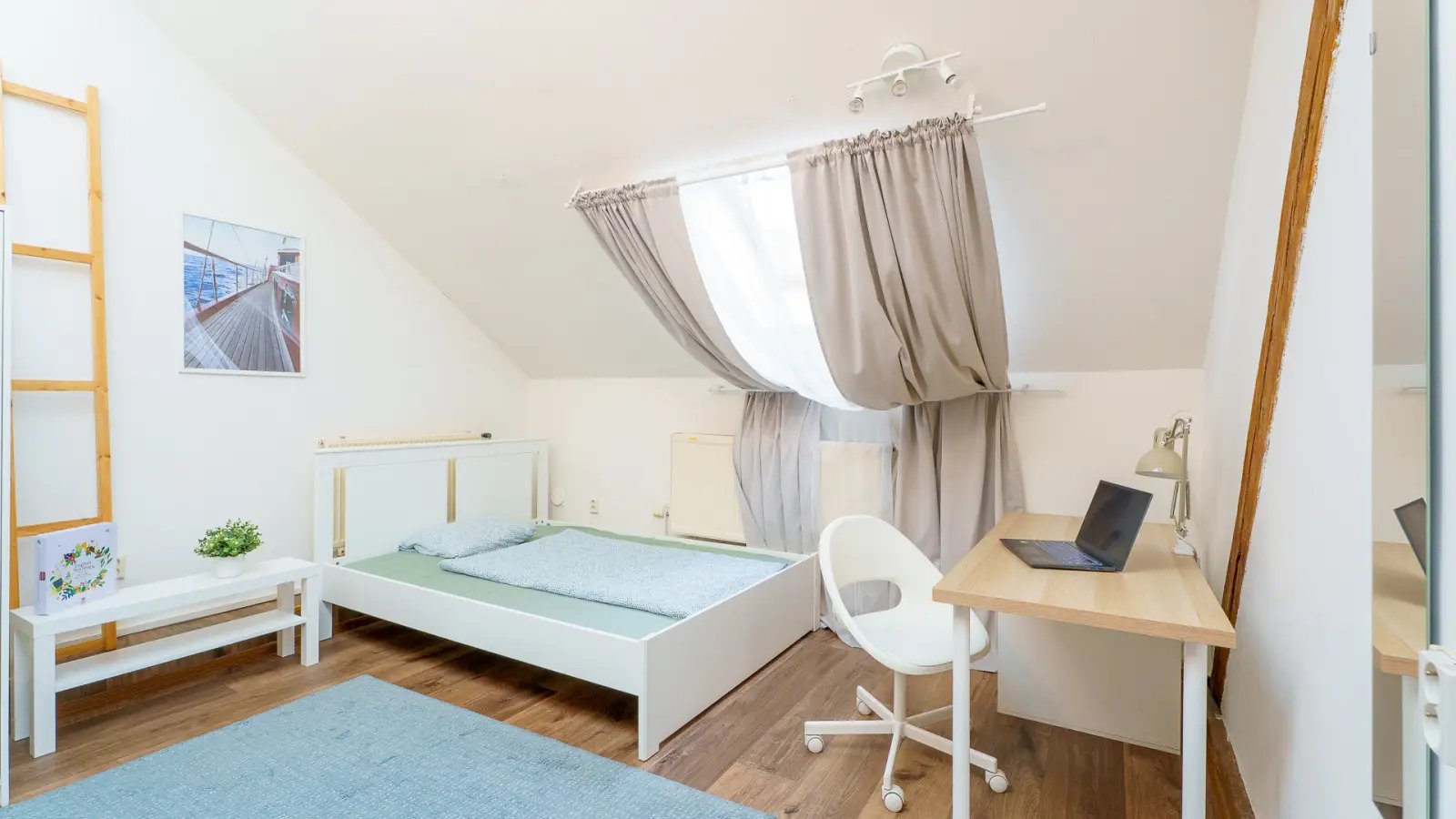 Maison à louer, NaNm², Le Monastère