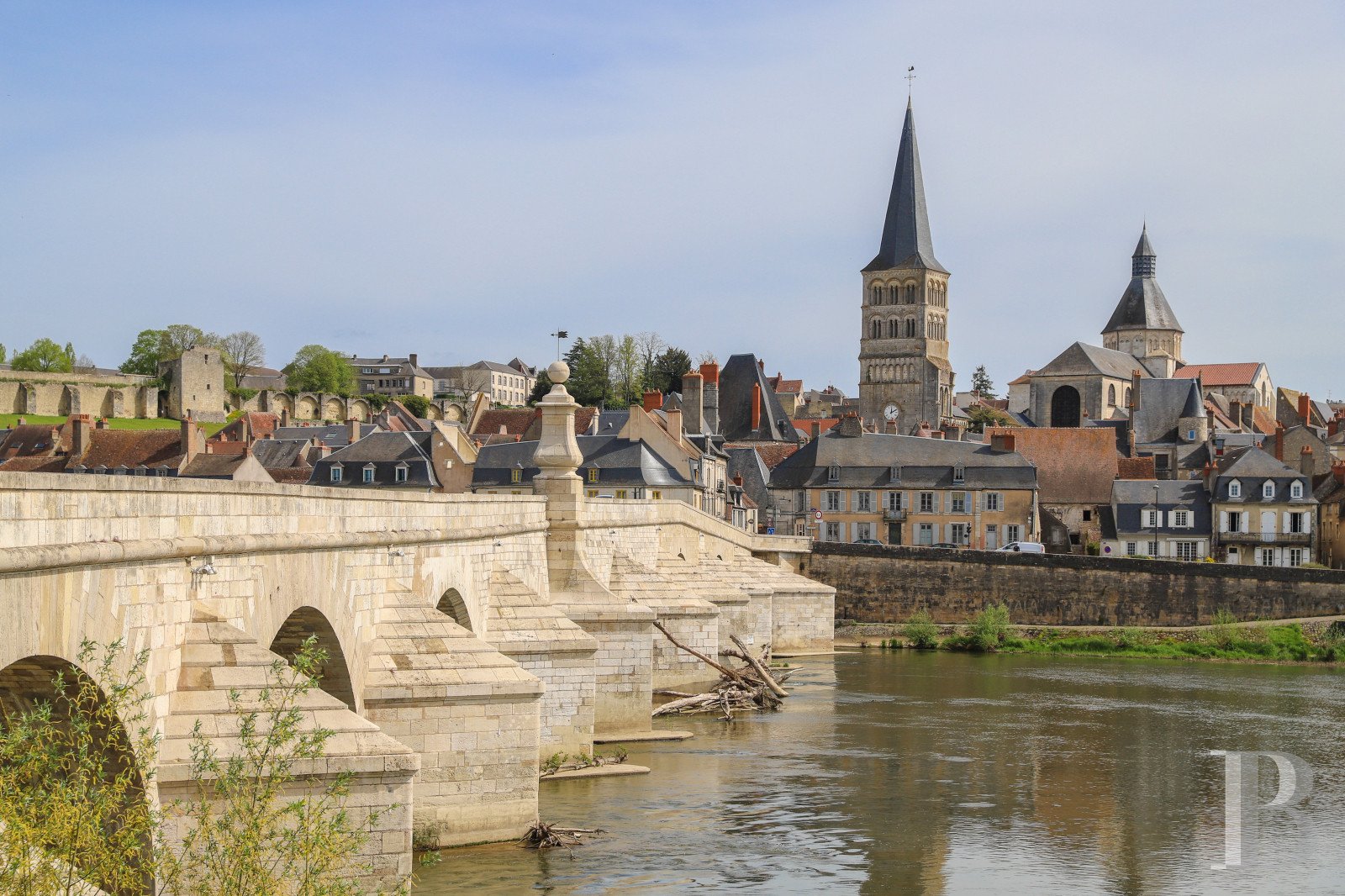 Maison à vendre, 250m², La Charité-sur-Loire