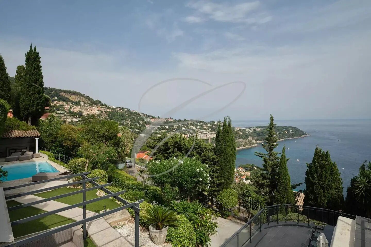 Maison à louer, 280m², Roquebrune-Cap-Martin