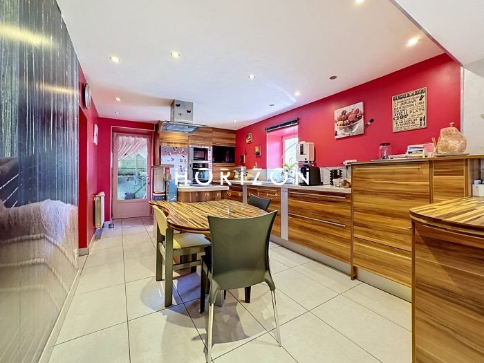 Maison à vendre, 248m², La Chapelle-de-Guinchay