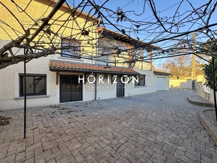 Maison à vendre, 204m², Romanèche-Thorins