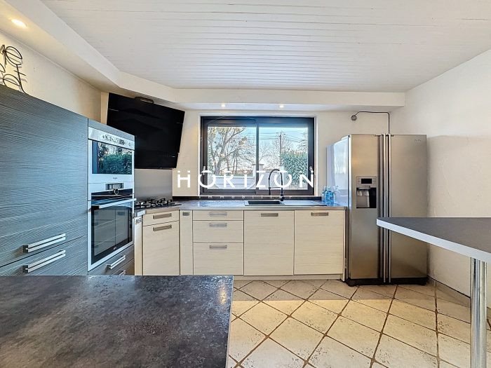 Maison à vendre, 204m², Romanèche-Thorins
