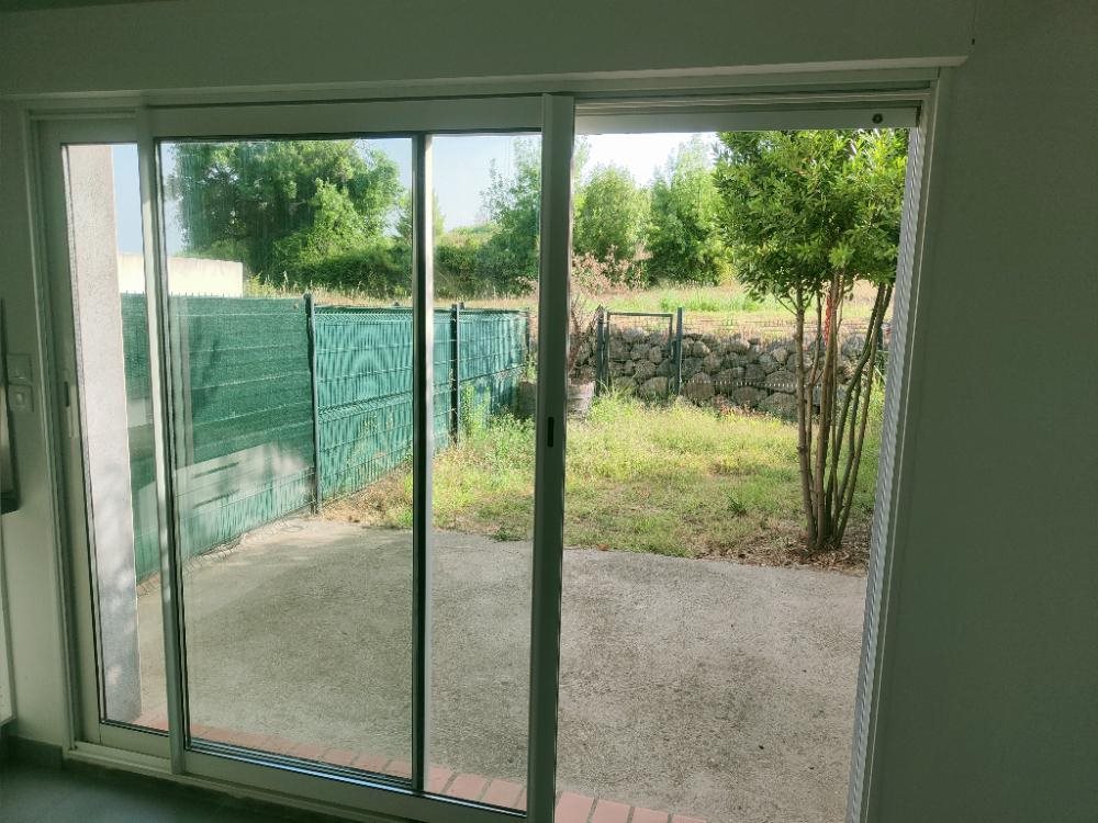 Maison à louer, 80m², Roujan
