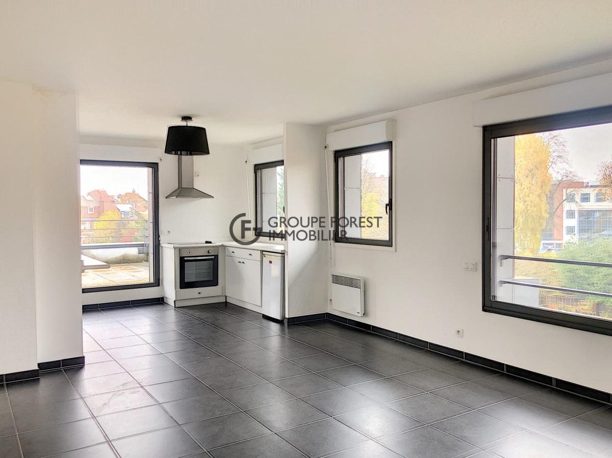 Appartement à louer, 81m², Croix