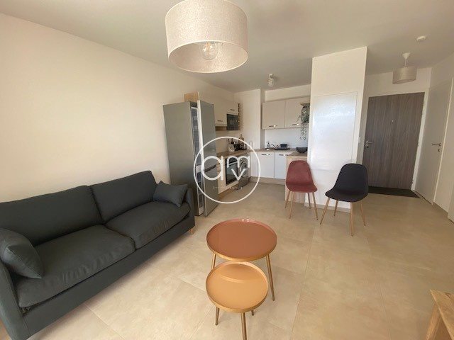 Appartement à louer, 2m², La Londe-les-Maures