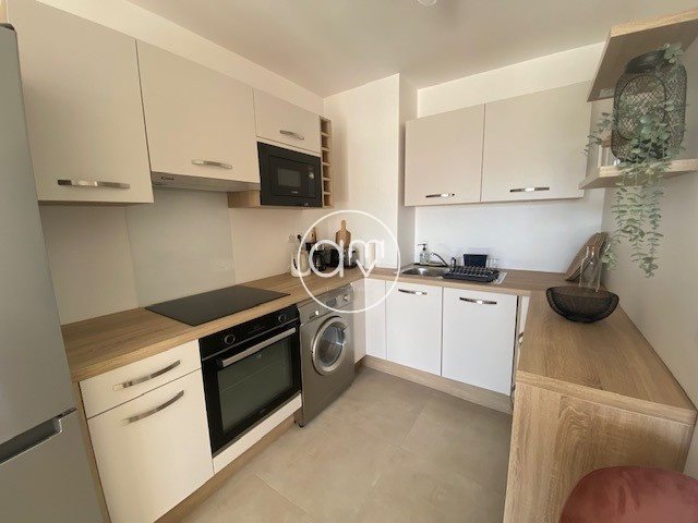Appartement à louer, 2m², La Londe-les-Maures