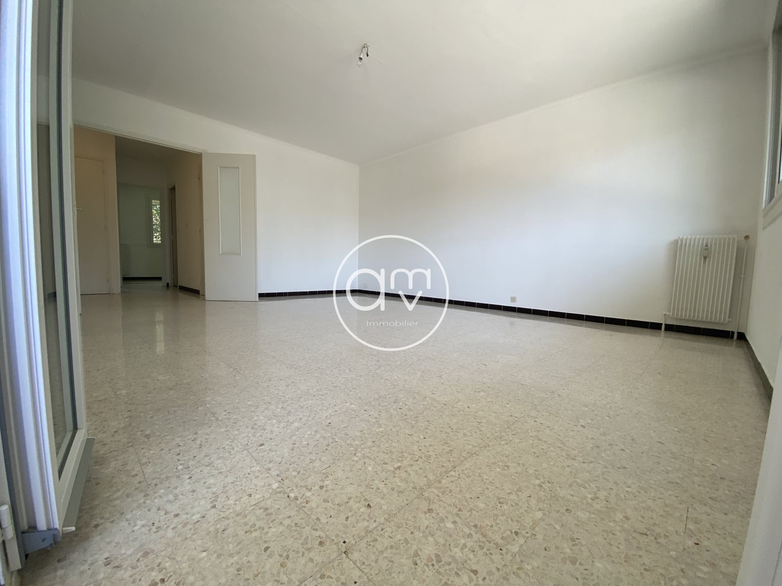 Maison à vendre, 3m², Toulon
