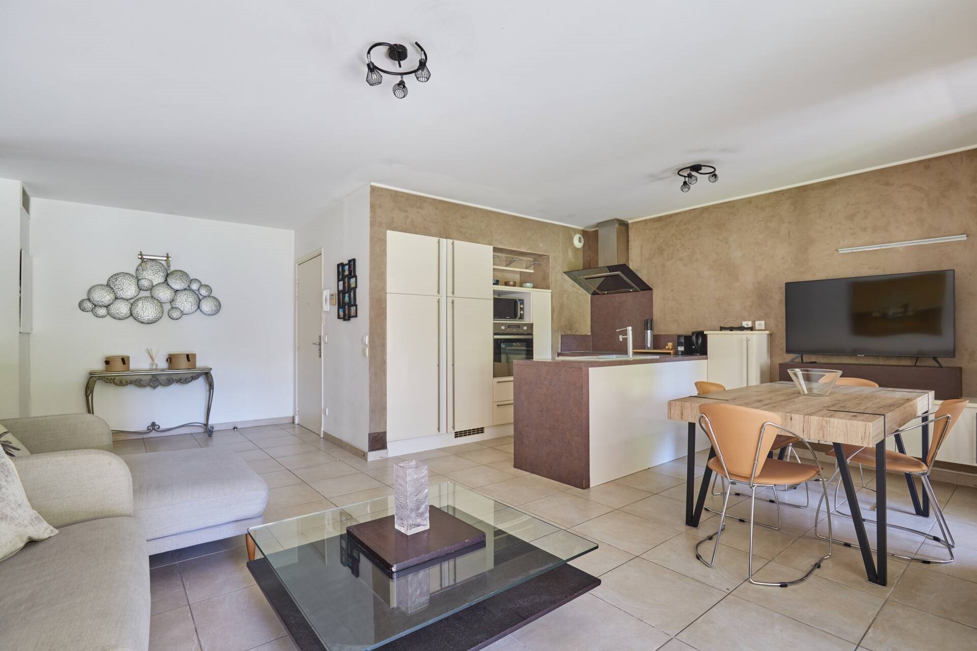 Appartement à louer, 67m², Aix-en-Provence