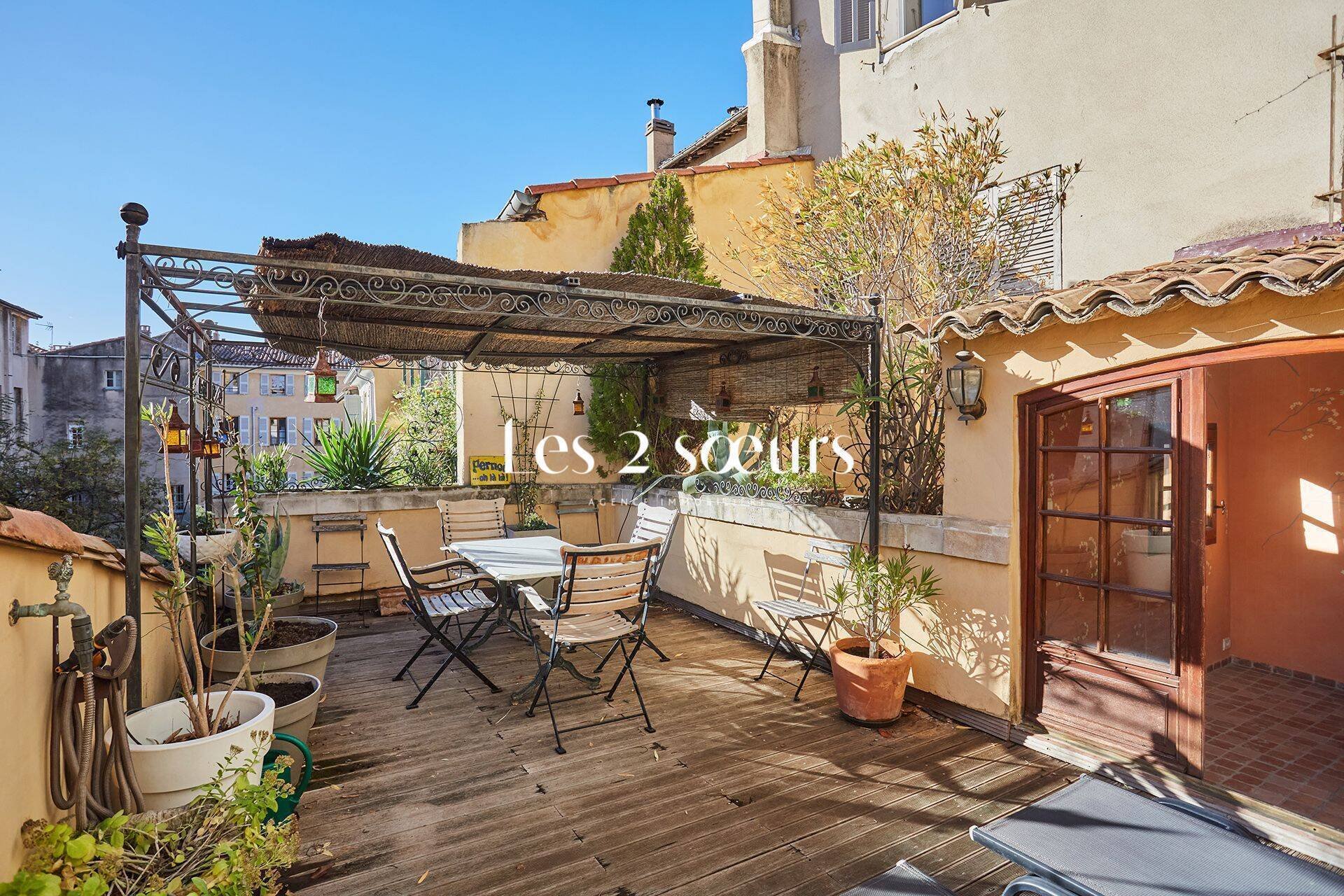 Maison à louer, 212m², Aix-en-Provence