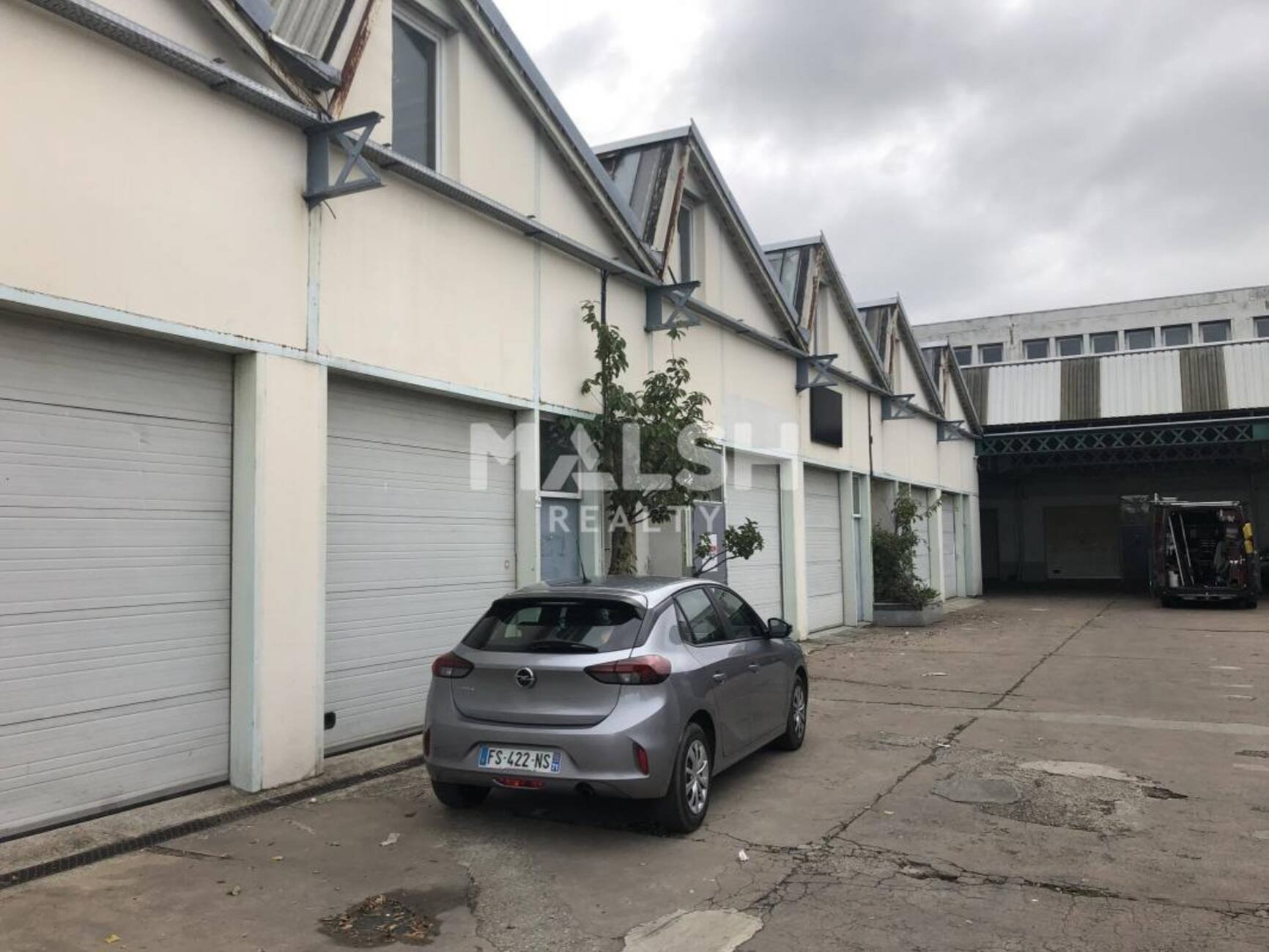 Maison à louer, 567m², Vénissieux