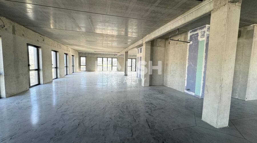 Maison à vendre, 1356m², Saint-Étienne