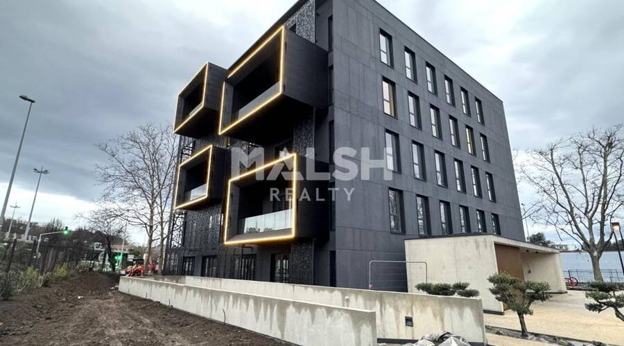 Maison à vendre, 1356m², Saint-Étienne