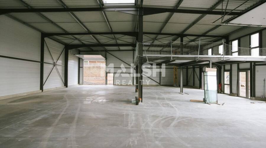 Maison à vendre, 2785m², Varennes-lès-Mâcon