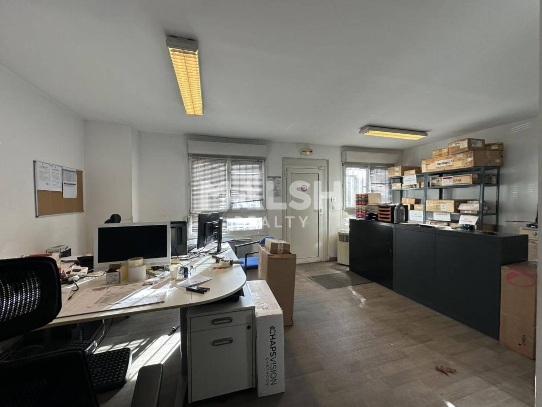 Maison à louer, 375m², Vénissieux