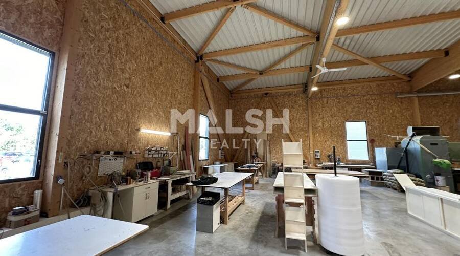 Maison à vendre, 1150m², Saint-Clair-de-la-Tour