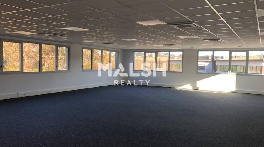 Maison à vendre, 239m², Lissieu