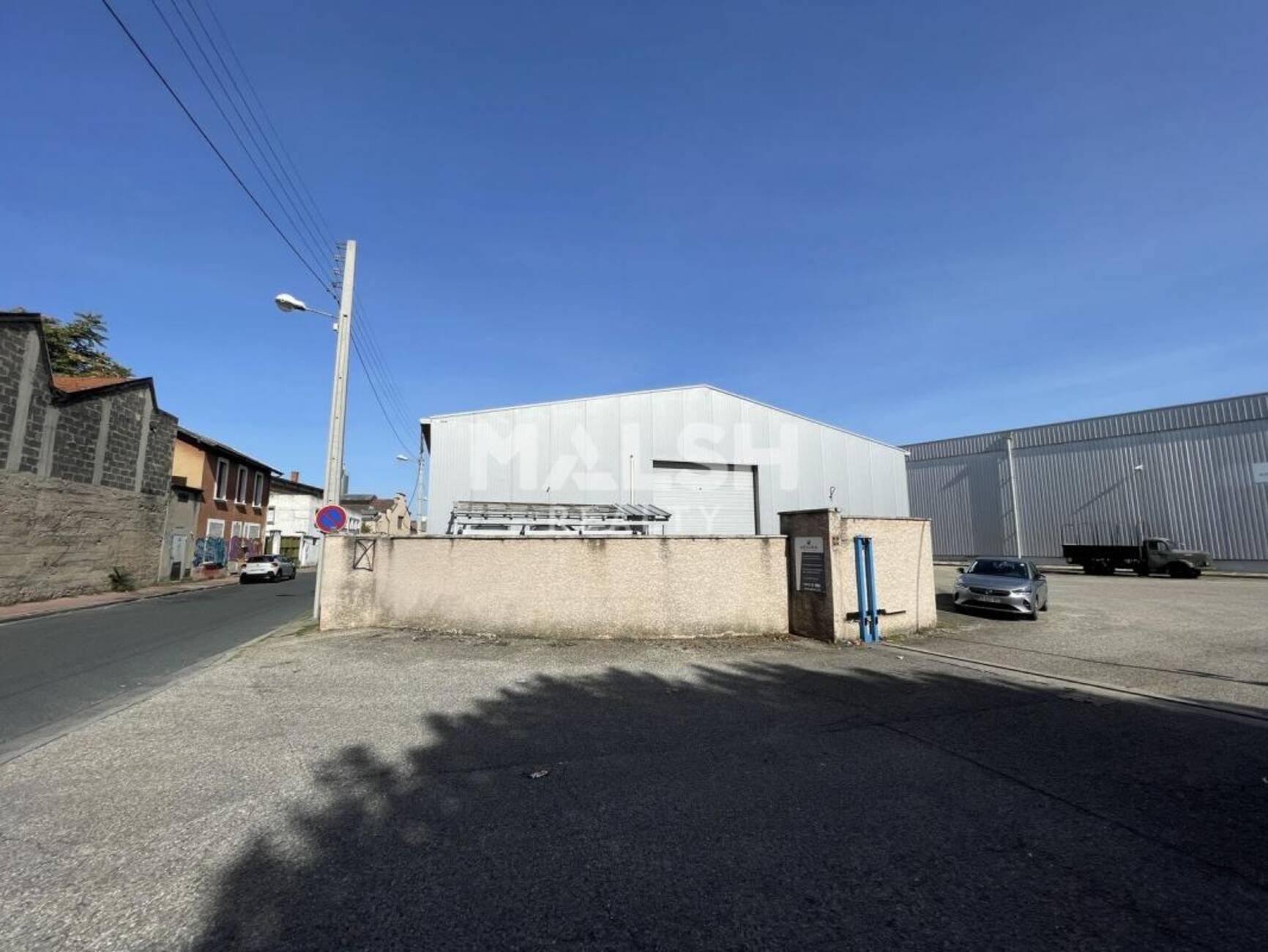 Maison à louer, 975m², Vénissieux