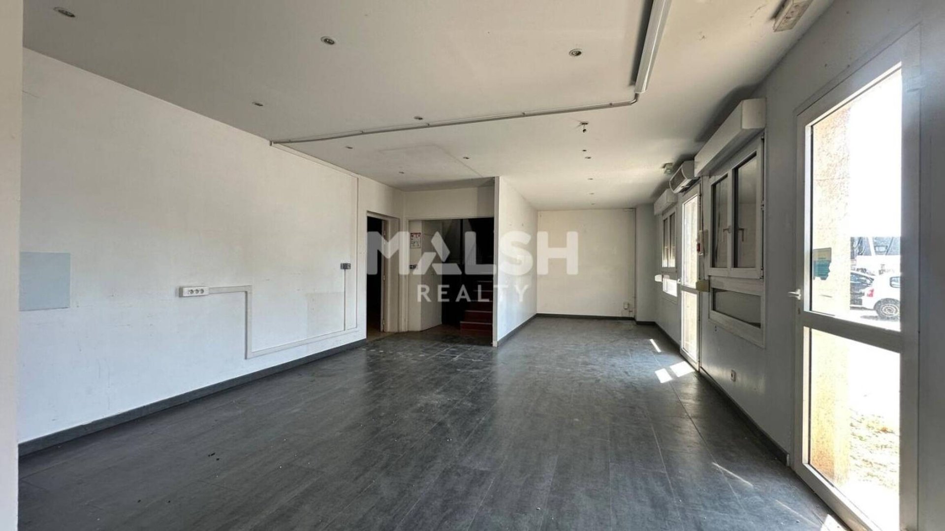 Maison à louer, 384m², Vénissieux