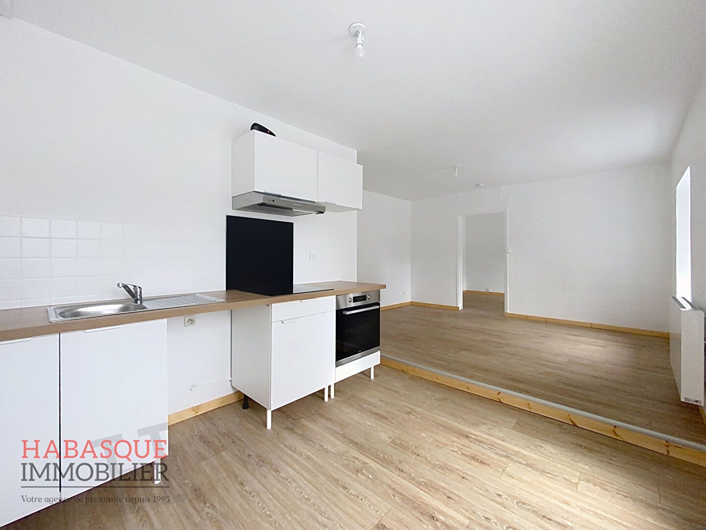 Maison à louer, 35m², Landivisiau