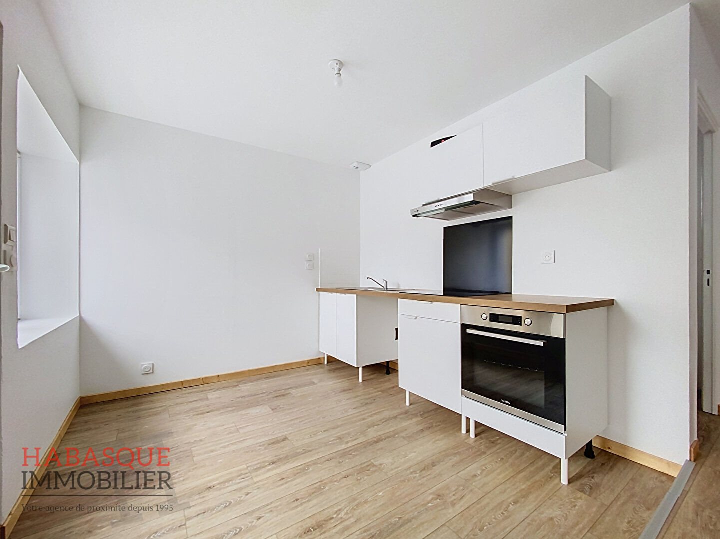 Maison à louer, 35m², Landivisiau