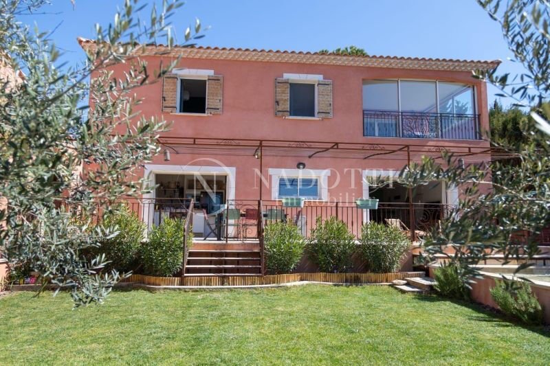 Maison à vendre, 234m², L'Isle-sur-la-Sorgue