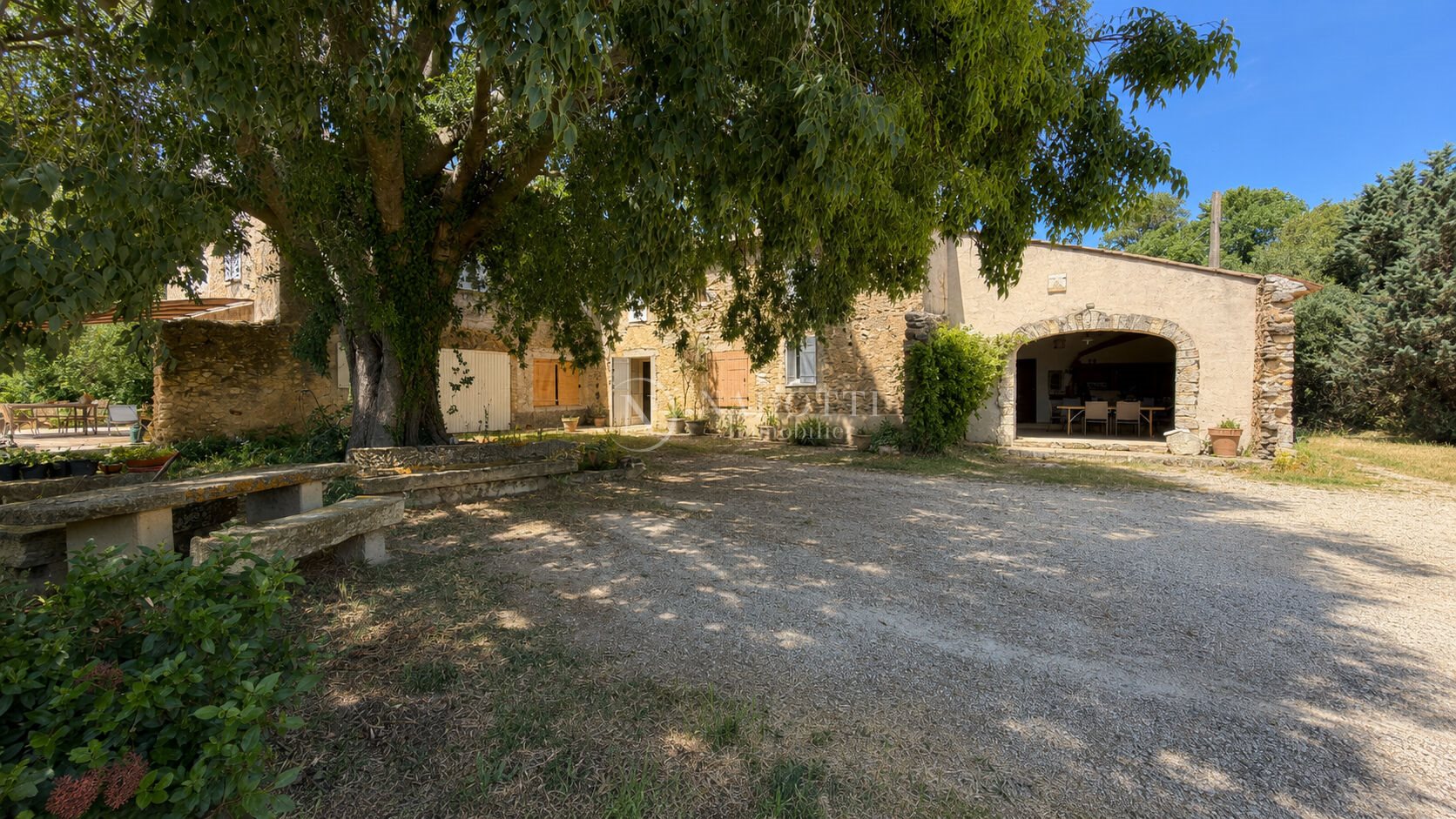 Maison à vendre, 390m², Robion