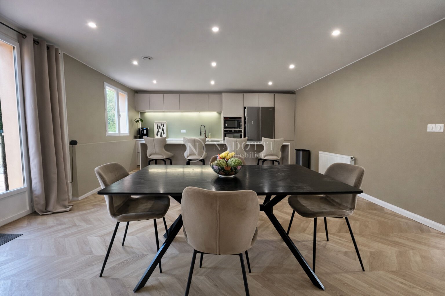 Maison à vendre, 176m², Villeneuve-lès-Avignon
