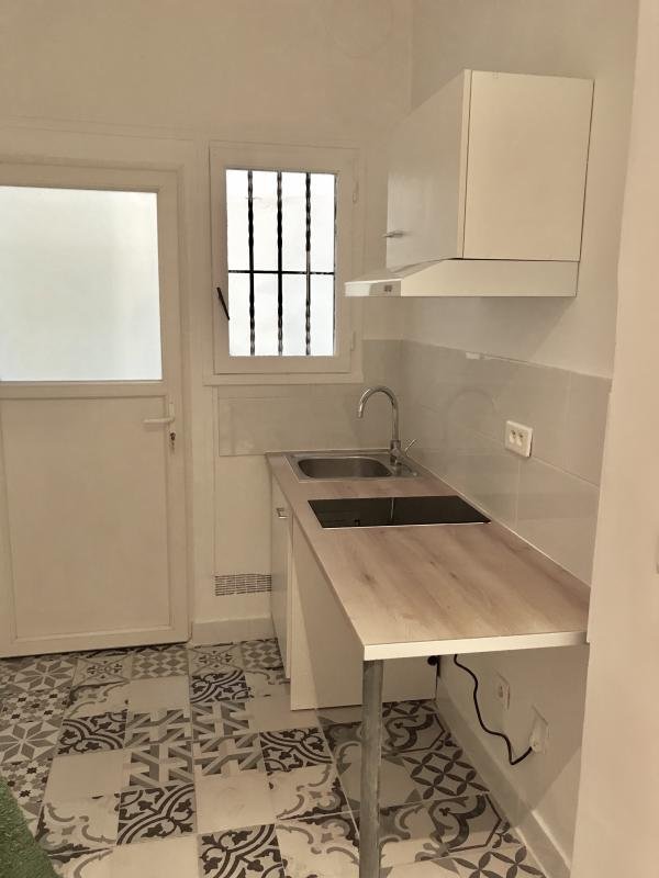 Maison à louer, 25m², Paris 18ème