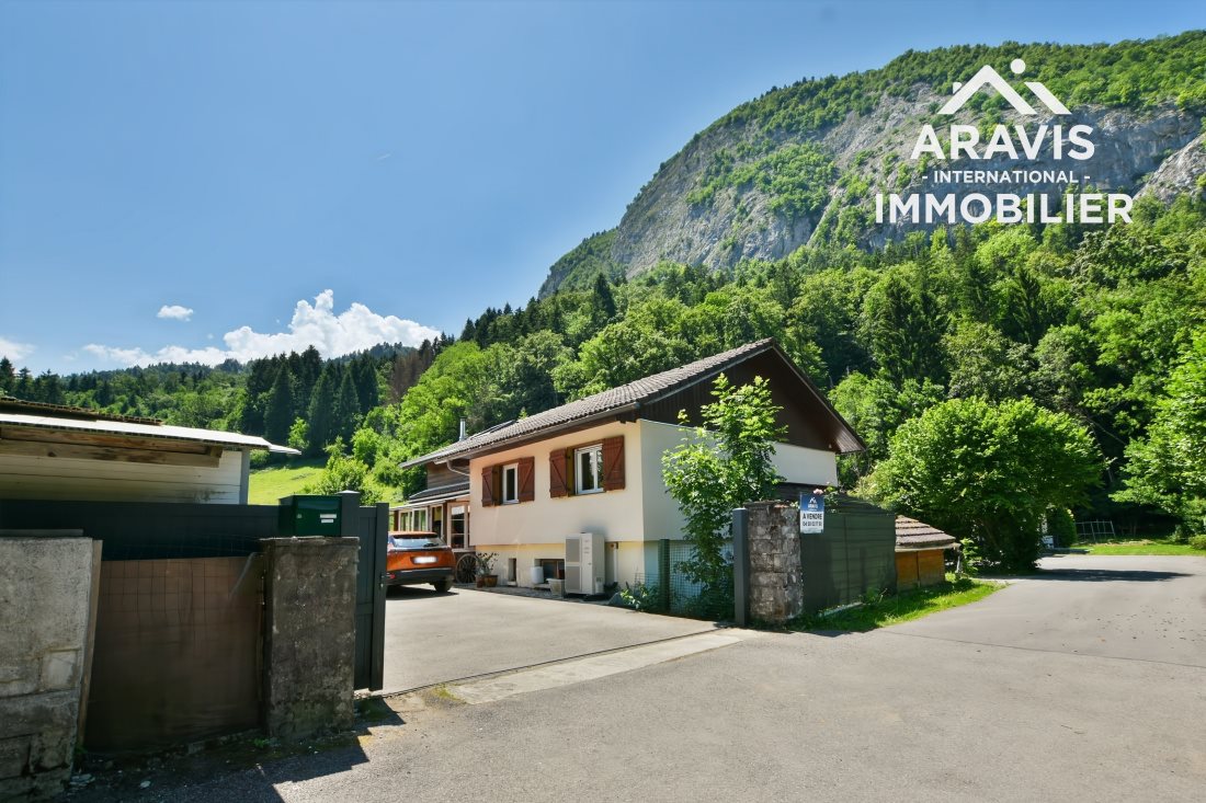 Maison à vendre, 108m², Châtillon-sur-Cluses