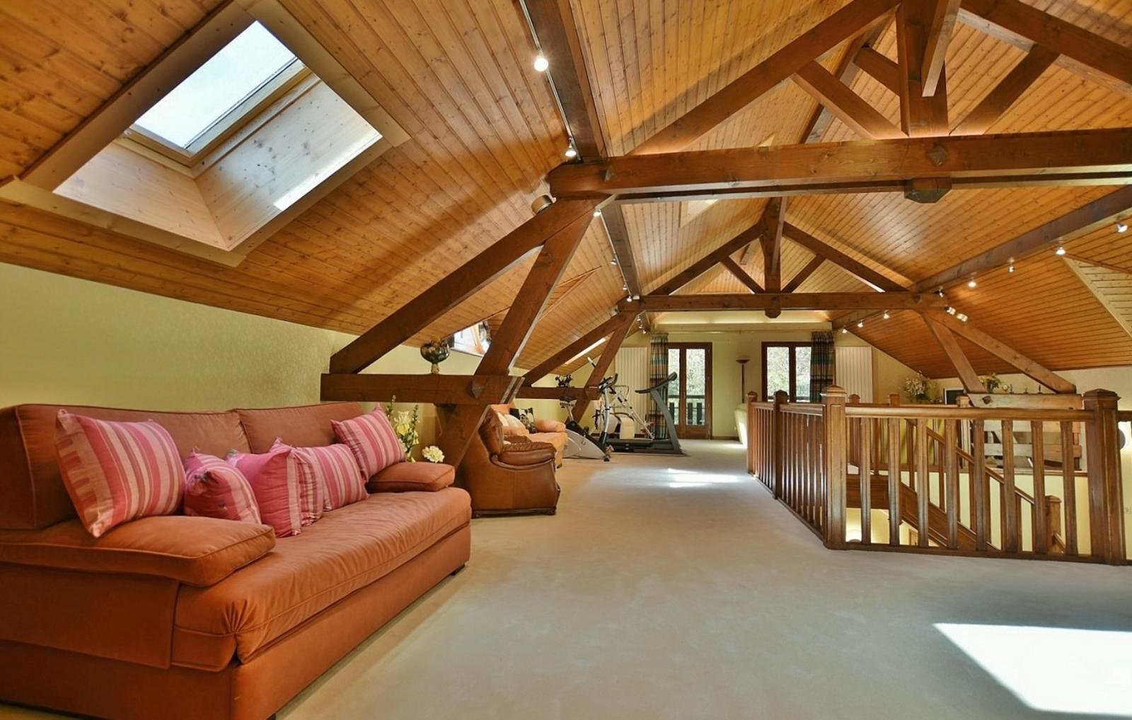 Maison à vendre, 380m², Châtillon-sur-Cluses