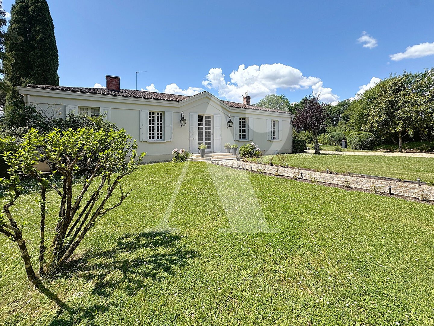 Maison à vendre, 360m², Latresne
