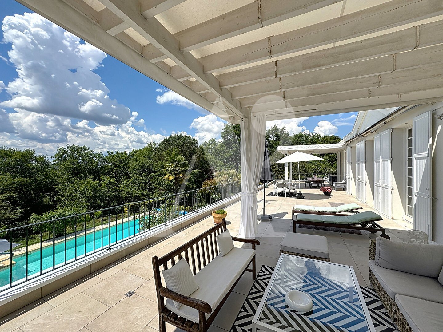 Maison à vendre, 360m², Latresne