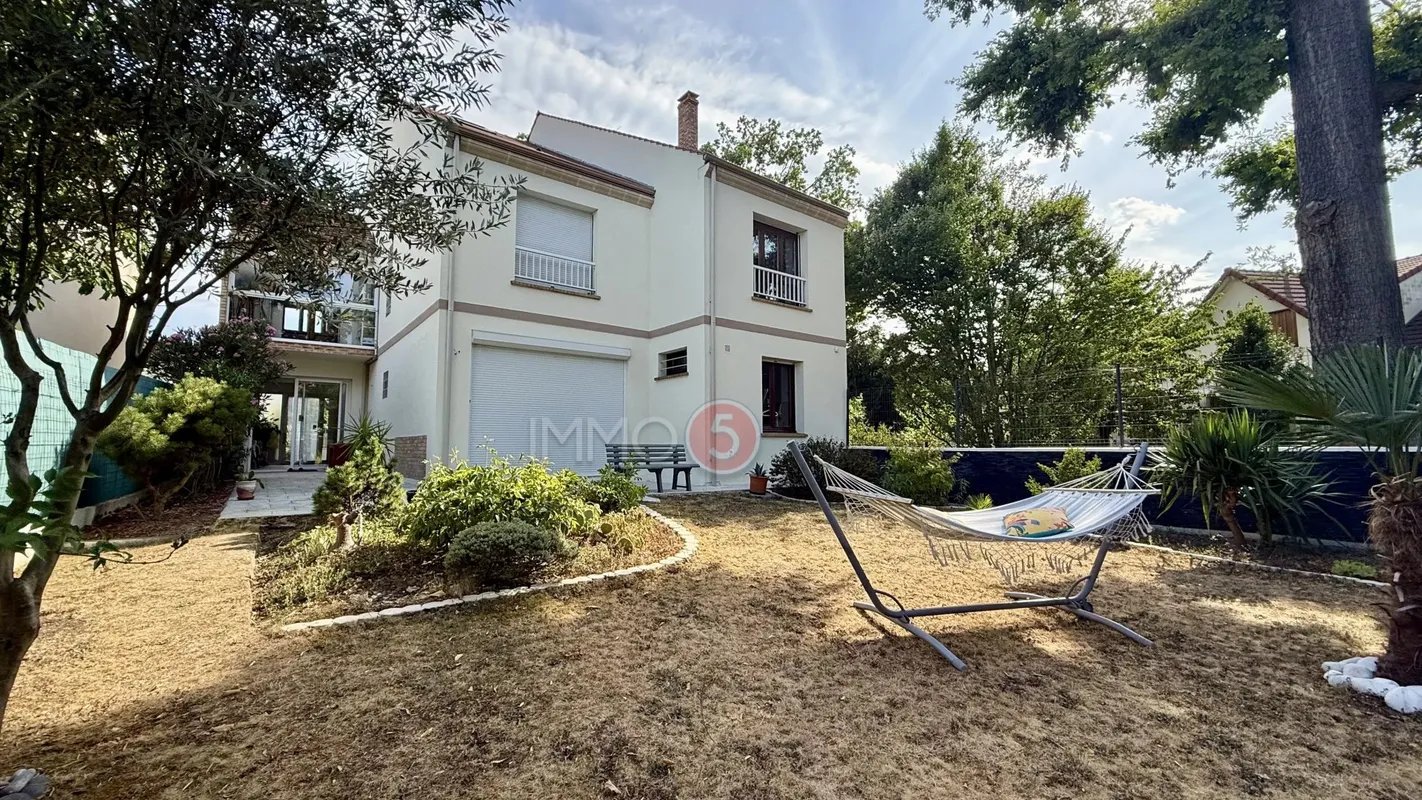Maison à vendre, 242m², Villemomble