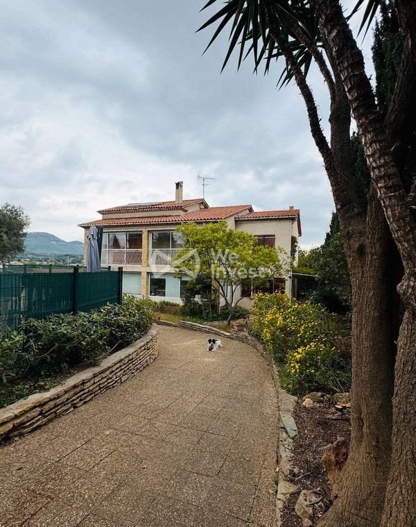 Maison à vendre, 235m², Sanary-sur-Mer