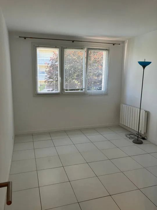 Appartement à louer, 21m², Courbevoie