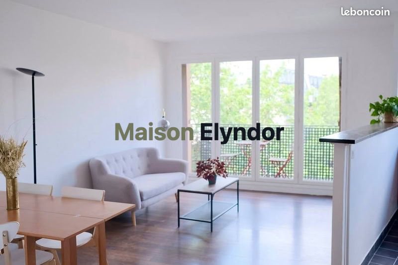 Appartement à louer, 46m², Paris 18ème