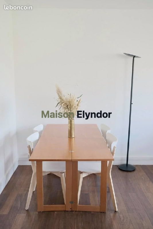 Appartement à louer, 46m², Paris 18ème