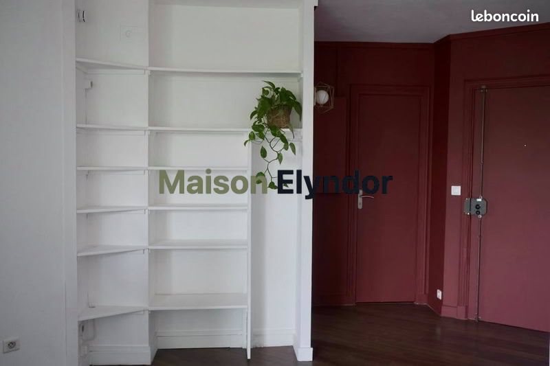 Appartement à louer, 46m², Paris 18ème