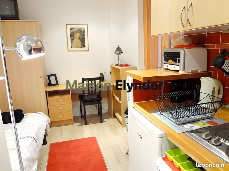 Appartement à louer, 12m², Paris 18ème