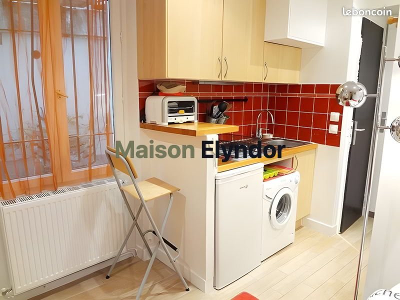 Appartement à louer, 12m², Paris 18ème