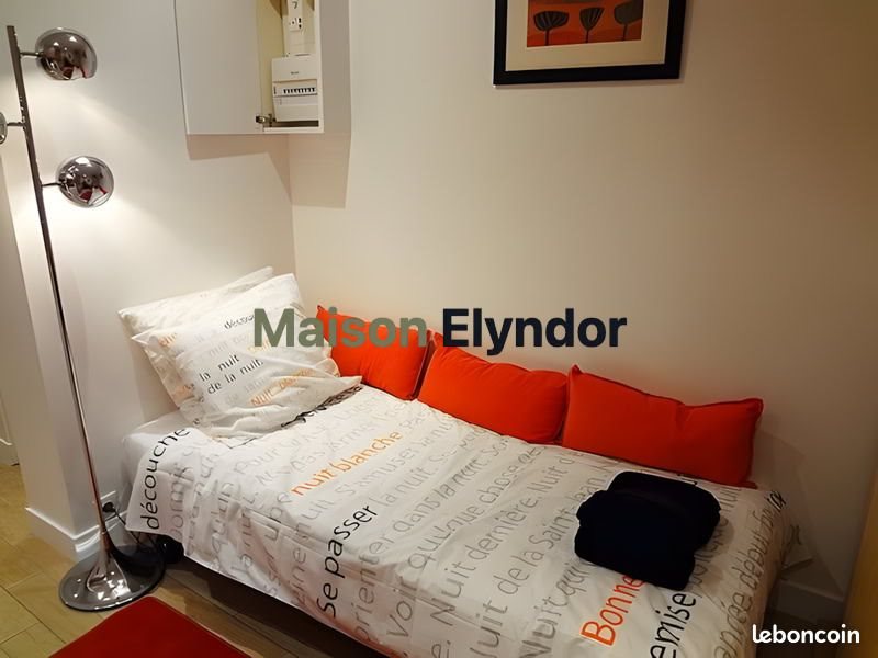 Appartement à louer, 12m², Paris 18ème