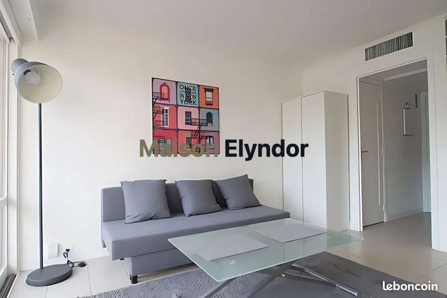 Appartement à louer, 30m², Courbevoie