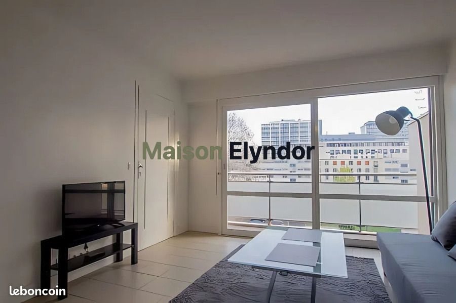 Appartement à louer, 30m², Courbevoie
