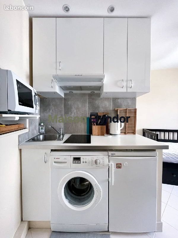 Appartement à louer, 10m², Paris 9ème